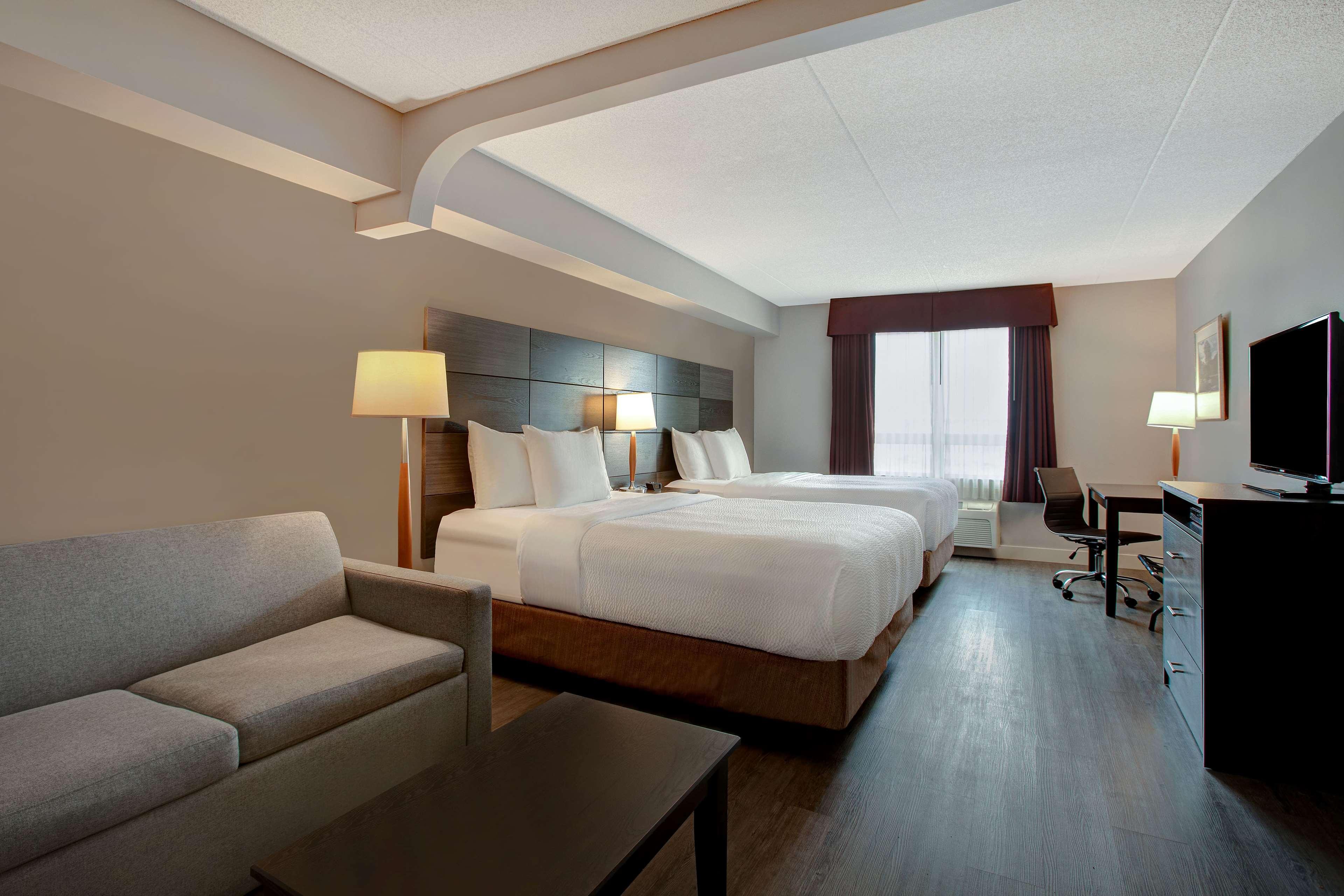 Days Inn & Suites By Wyndham Collingwood Bagian luar foto